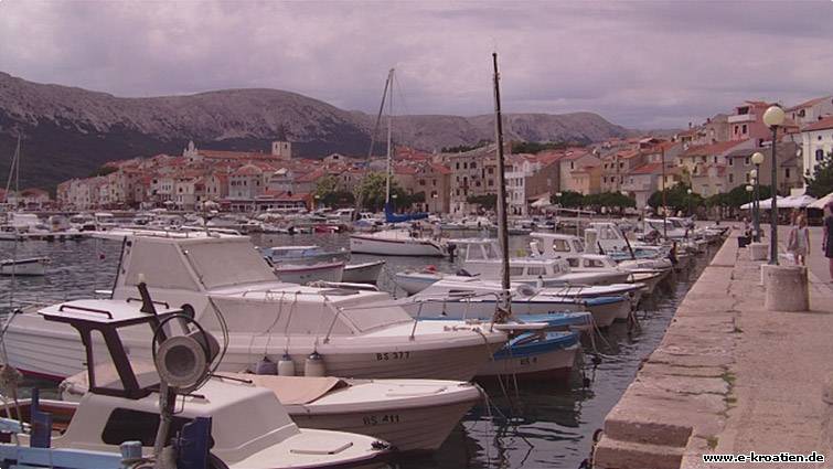 Der Hafen in der Baska
